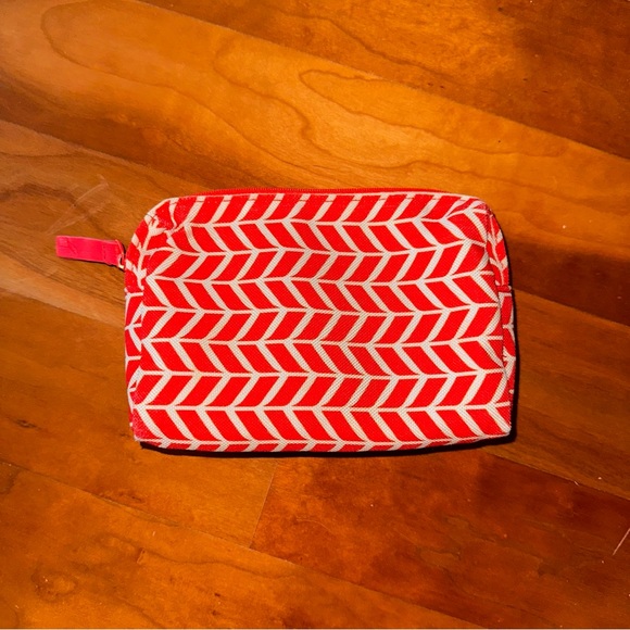 (2 for $30) Air France zip pouch - Picture 2 of 4